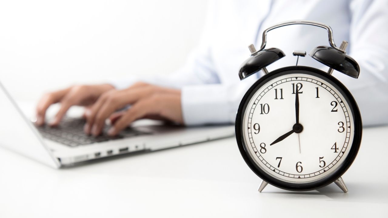 Redução da jornada de trabalho: como aplicar sem prejudicar a produtividade da empresa